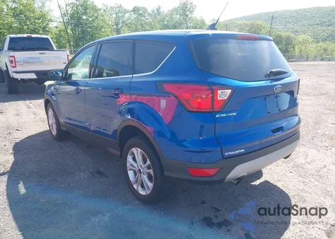 2019 Ford Escape Se z USA, uszkodzony, nr VIN 1FMCU9GD0KUB92008